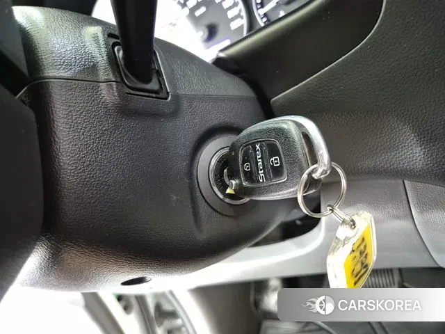 Hyundai The New Grand Starex 2018 Белый из Кореи, фото 3