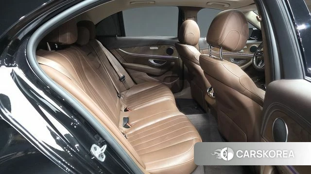 Mercedes-Benz E-Class W213 2019 Черный из Кореи, фото 3