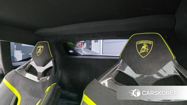 Lamborghini Huracan 2023 Небесно-голубой из Кореи, фото 3