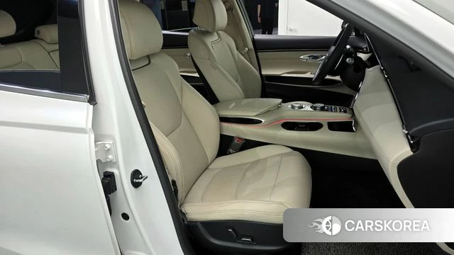 Genesis GV70 2021 Белый из Кореи, фото 3