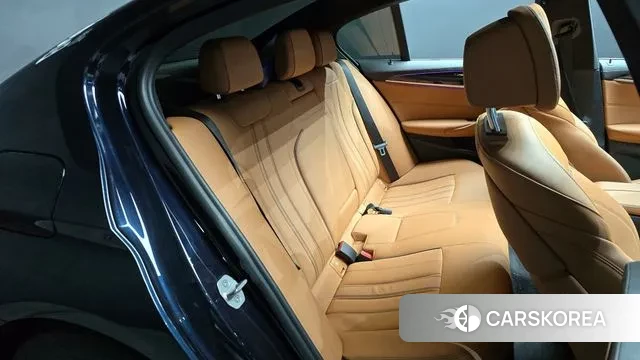 BMW 5 Series (G30) 2020 Черный из Кореи, фото 3