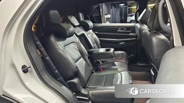 Ford Explorer 2018 Белый из Кореи, фото 3