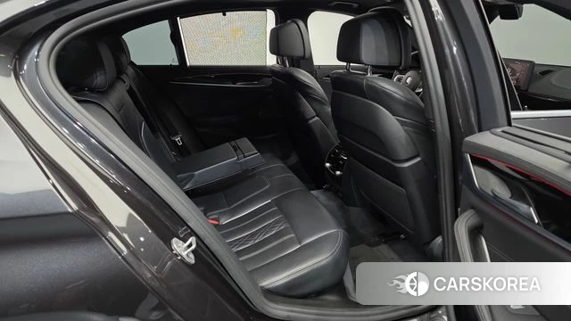 BMW 5 Series (G30) 2022 Серый из Кореи, фото 3