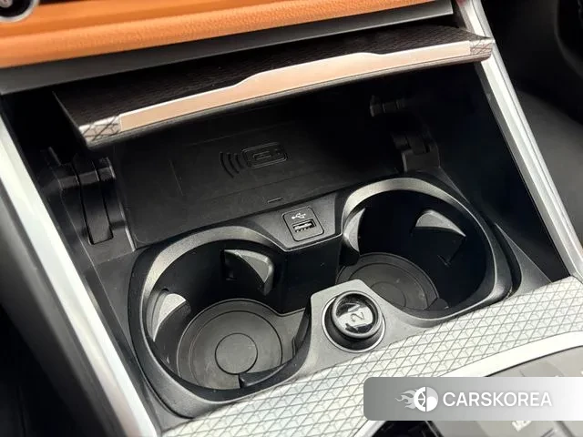 BMW 3 Series (G20) 2022 Белый из Кореи, фото 3