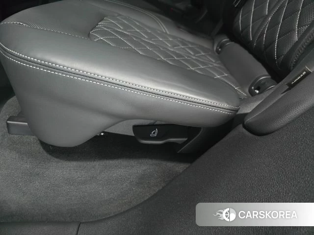 Audi Q8 (4M) 2024 Черный из Кореи, фото 3