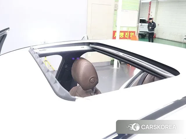 Mercedes-Benz E-Class W213 2023 Белый из Кореи, фото 3