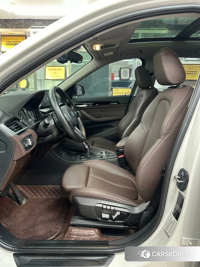 BMW X1 2021 Белый из Китая, фото 3