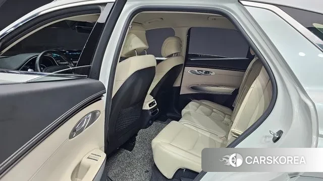 Genesis GV70 2022 Белый из Кореи, фото 3