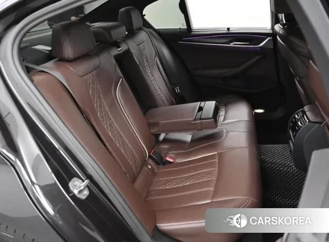 BMW 5 Series (G30) 2023 Серый из Кореи, фото 3