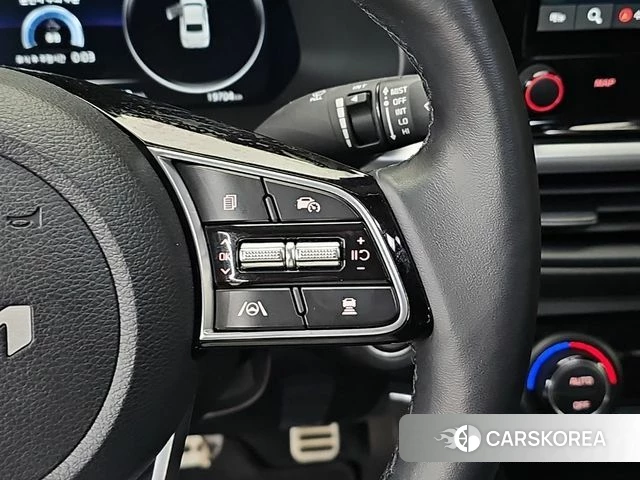 Kia The New K3 2nd generation 2023 Белый из Кореи, фото 3