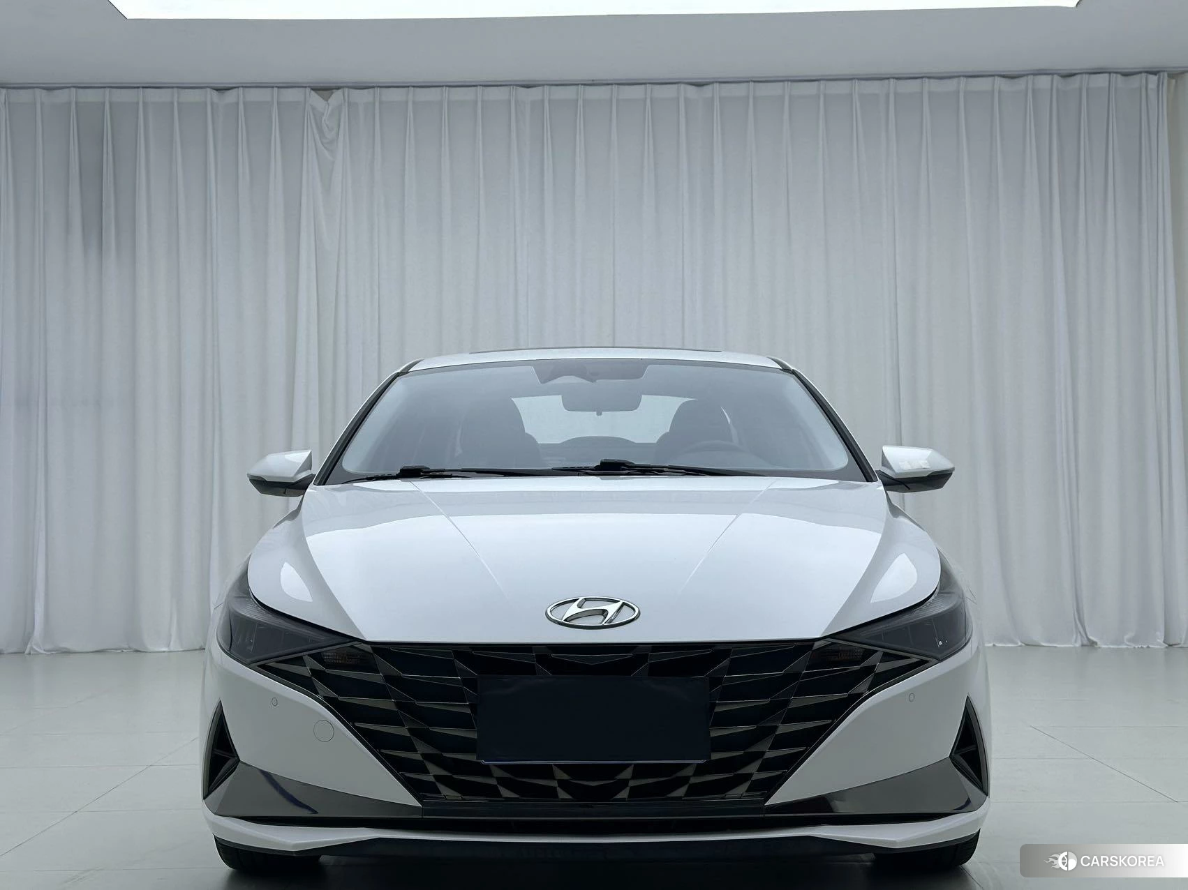 Hyundai Elantra 2020 Белый из Китая, фото 3