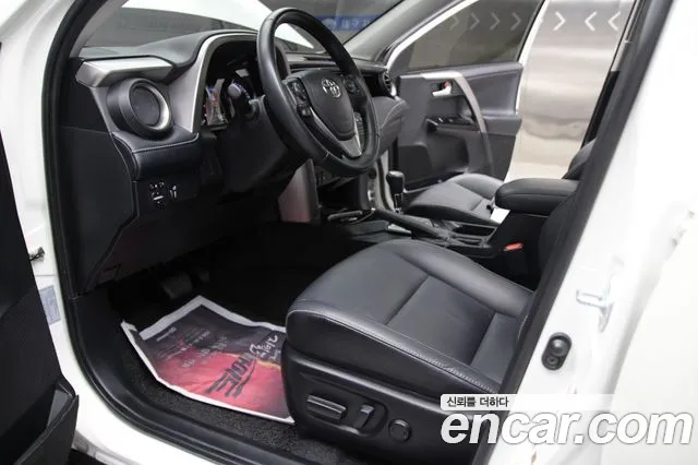 Toyota RAV4 2018 Белый из Кореи, фото 3