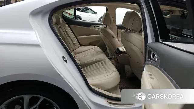 Genesis The New G70 2021 Белый из Кореи, фото 3