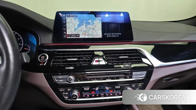 BMW 5 Series (G30) 2019 Черный из Кореи, фото 3