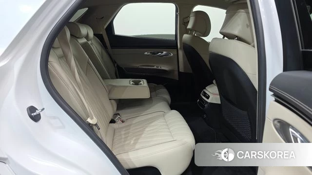 Genesis GV70 2021 Белый из Кореи, фото 3