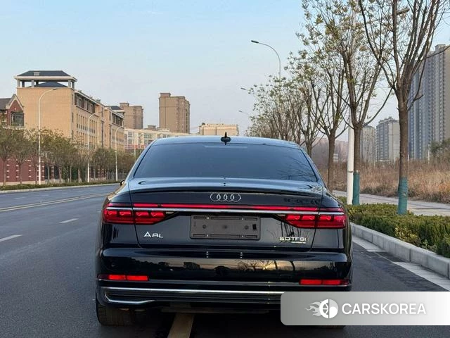 Audi A8 2023 Черный из Китая, фото 3