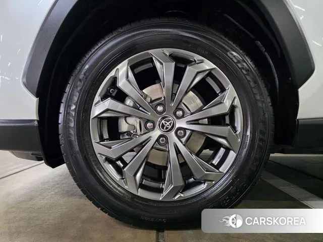 Toyota RAV4 5th Generation 2023 Белый из Кореи, фото 3