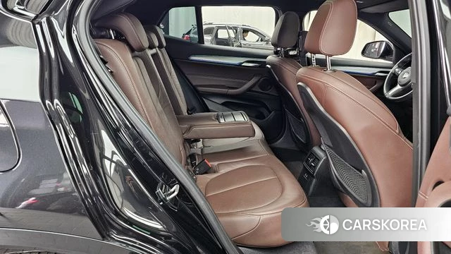 BMW X2 (F39) 2022 Черный из Кореи, фото 3