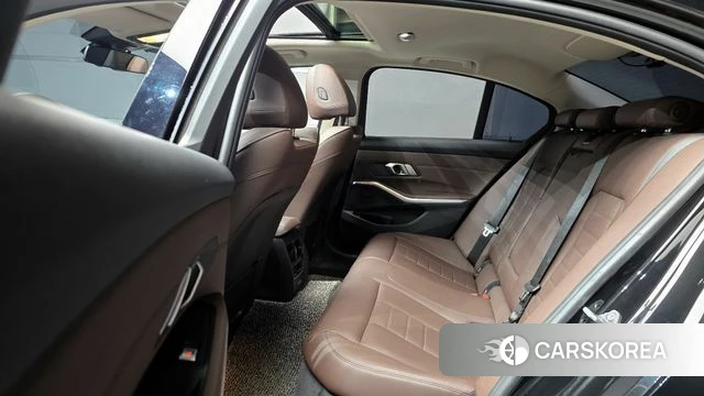 BMW 3 Series (G20) 2022 Белый из Кореи, фото 3