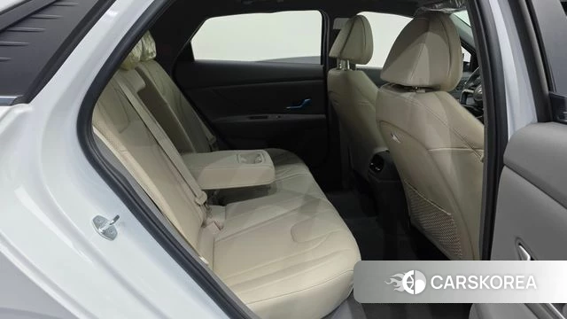 Hyundai Avante (CN7) 2023 Белый из Кореи, фото 3