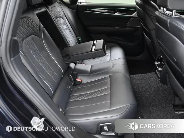 BMW 6 Series GT (G32) 2023 Черный из Кореи, фото 3