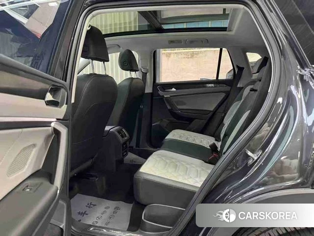 Volkswagen Tanyue 2022 Черный из Китая, фото 3