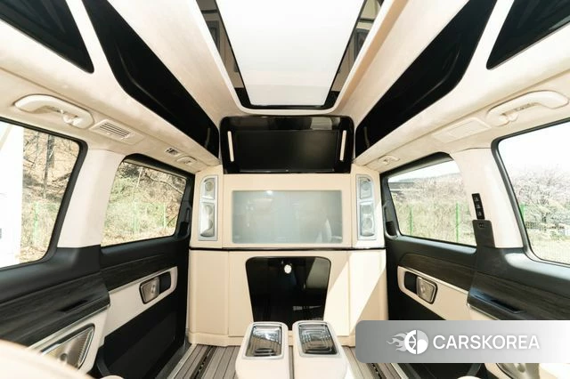 Mercedes-Benz V-Class 2025 Черный из Кореи, фото 3