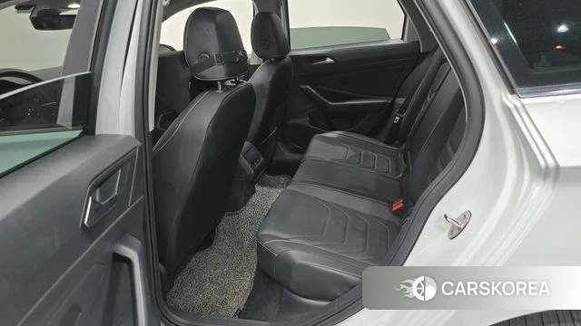 Volkswagen 7th Generation of Jetta 2022 Белый из Кореи, фото 3