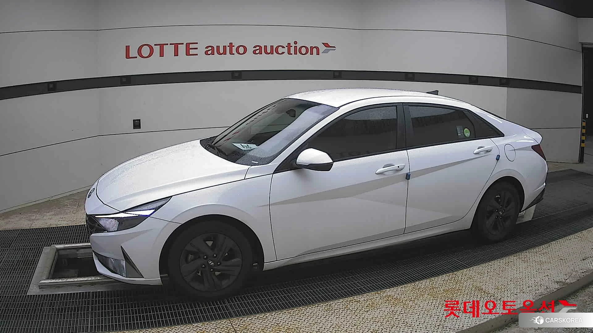 Hyundai Avante Hybrid 2022 Polar White из Кореи, фото 3