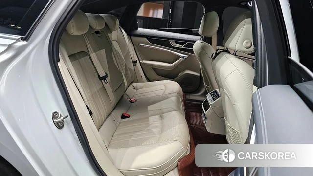 Audi A6 (C8) 2020 Белый из Кореи, фото 3