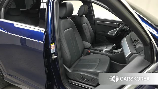 Audi Q3 (F3) 2022 Синий из Кореи, фото 3