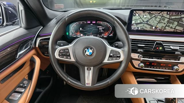 BMW 5 Series (G30) 2021 Черный из Кореи, фото 3