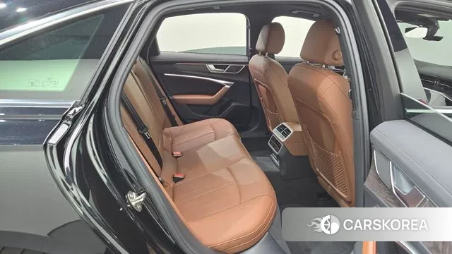 Audi A6 (C8) 2023 Черный из Кореи, фото 3