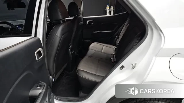 Hyundai Venue 2022 Белый из Кореи, фото 3