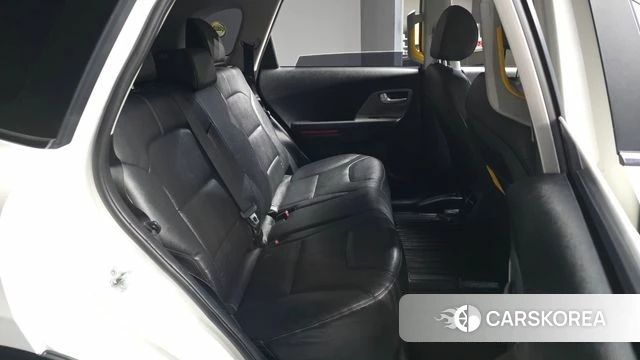 Kia Niro Plus 2022 Белый из Кореи, фото 3