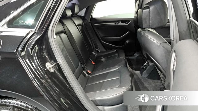 Audi New A3 2018 Черный из Кореи, фото 3