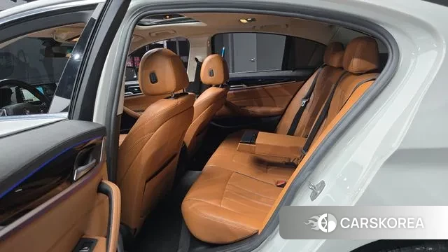 BMW 5 Series (G30) 2018 Белый из Кореи, фото 3