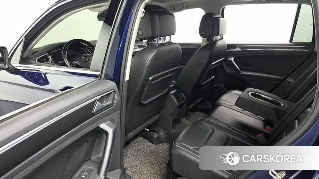 Volkswagen Tiguan second Generation 2018 Синий из Кореи, фото 3