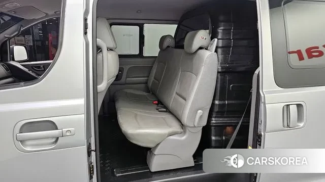 Hyundai The New Grand Starex 2018 Серебристо-серый из Кореи, фото 3