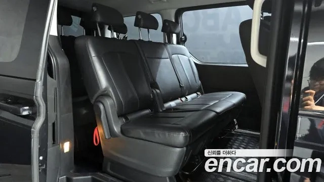 Hyundai Staria 2023 Синий из Кореи, фото 3