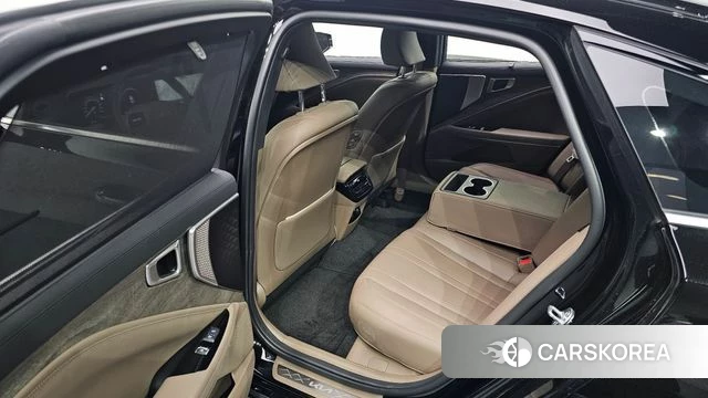 Kia K8 2024 Черный из Кореи, фото 3