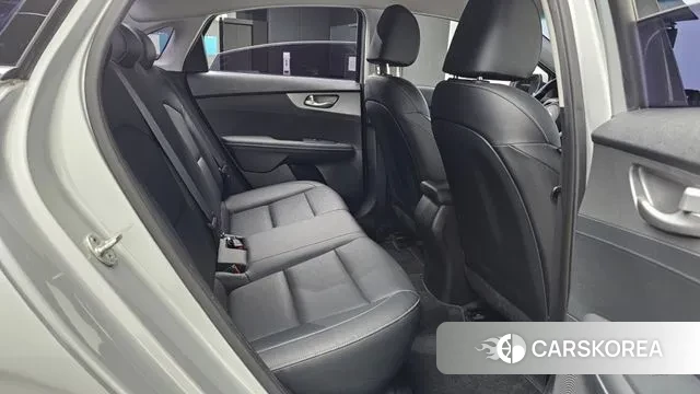 Kia Come New K3 2018 Серебряный из Кореи, фото 3