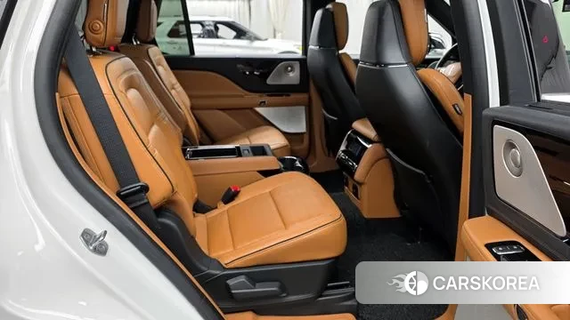 Lincoln Aviator 2nd generation 2020 Белый из Кореи, фото 3