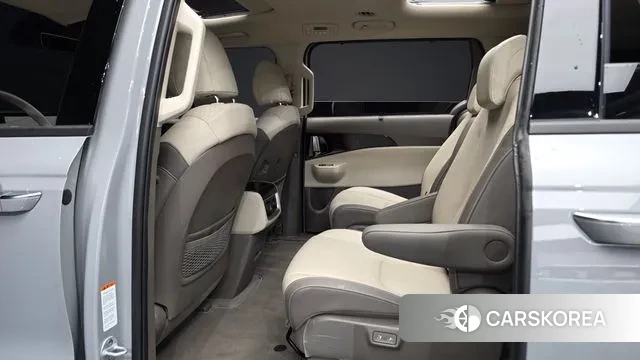 Kia The New Carnival 4th Generation 2024 Серебряный из Кореи, фото 3