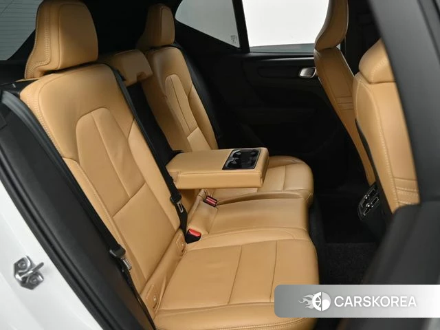 Volvo XC40 2020 Белый из Кореи, фото 3