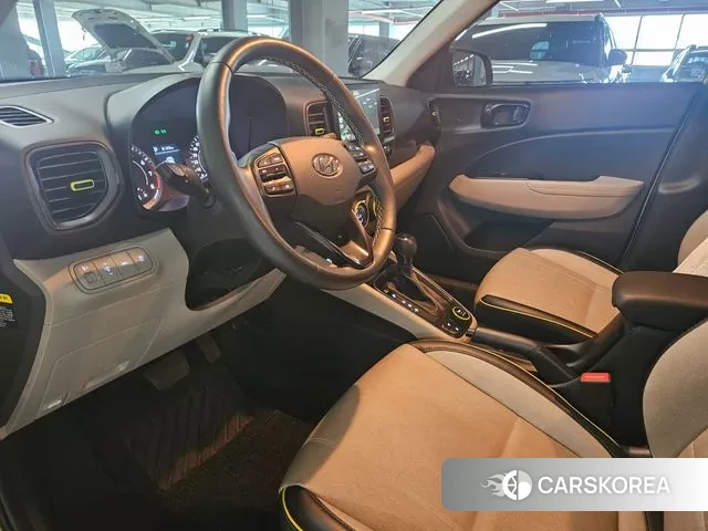 Hyundai Venue 2020 Желтый из Кореи, фото 3