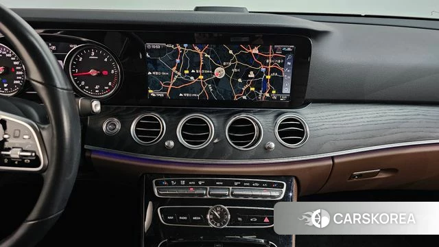 Mercedes-Benz E-Class W213 2020 Белый из Кореи, фото 3