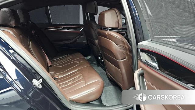 BMW 5 Series (G30) 2022 Черный из Кореи, фото 3
