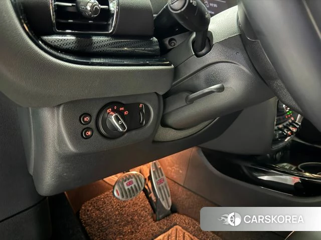 Mini Cooper Clubman 2022 Зеленый из Кореи, фото 3