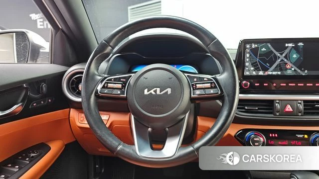 Kia The New K3 2nd generation 2021 Белый из Кореи, фото 3